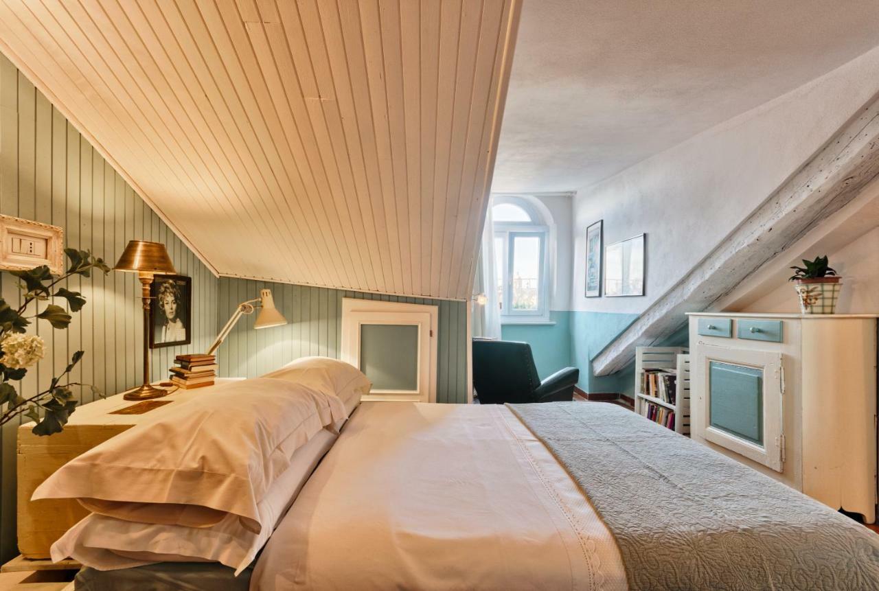 Apartmán Mansarda In Piazza Castello Turín Exteriér fotografie